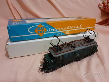 locomotore roco con scatola 