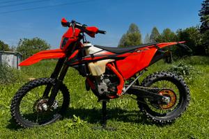 KTM 350 EXC-F - 90 ore totali