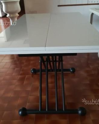 Tavolino trasformabile in tavolo da pranzo