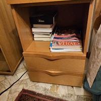 Comodino vintage da camera da letto