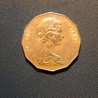 Moneta Australia ( 1976 ) • Elizabeth ll • 50 Cent