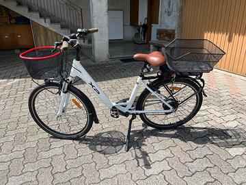 bici con pedalata assistita