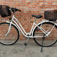 Bici domna decathlon accessoriata