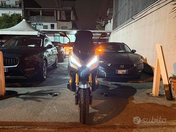 Honda xadv 750 certificato tagliandato perfetto