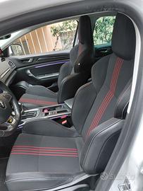 renault megane rs line plug in hybrid