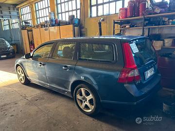 Volvo V70 2.4 D5 Ocean Race