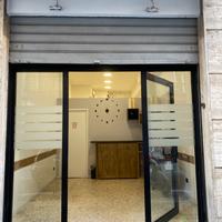 Locale C1/C6 per attività o posti auto