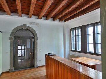 Ufficio di 200mq in palazzo storico