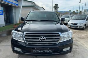 Toyota Land Cruiser V8 4.5 D4-D 7 posti