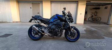 MT-10 2018 ACCESSORIATA