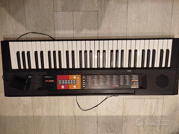 tastiera elettrica Yamaha PSR F51
