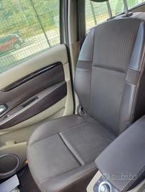 Sedile anteriore dx RENAULT SCENIC del 2010