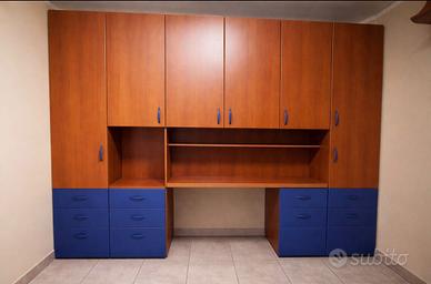 Armadio con scrivania
