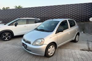 Toyota Yaris 1.0i 16V cat 5 porte Sol