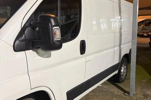 PEUGEOT BOXER 2.0 HDI 130 cv Euro 6B
