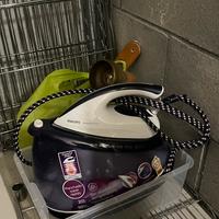 Ferro da stiro Philips con asse da stiro