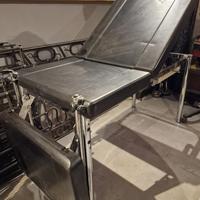 Lettino medico  regolabile a piu posizioni usato