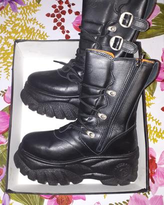 Police883 (Limited Edition)