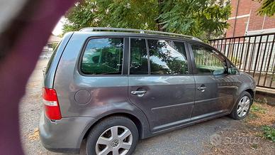 Touran 7 posti ,euro 4 ,diesel