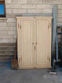 Finestre antiche in legno 