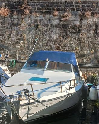 Barca a motore modello Acquaviva