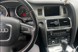 Q7 AUDI 4 matic