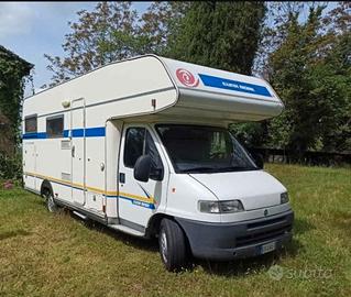 Euramobil Ducato 2.8 JTD clima e garage con barca