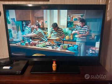 TV Smart Wi-Fi Samsung 32" in perfette condizioni