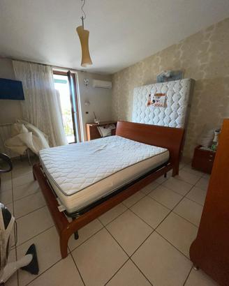 letto matrimoniale in legno di ciliegio 