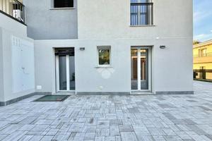 2 LOCALI A CAROBBIO DEGLI ANGELI