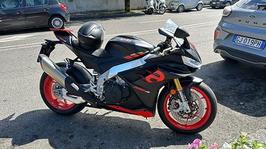 Aprilia rsv4