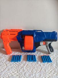 Nerf Elite Surgefire con 15 colpi tamburo