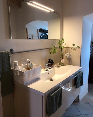 Mobile bagno sospeso