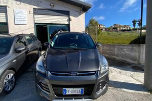 Ford Kuga 2.0 TDCI 150 CV S&S 4WD Powershift Titan