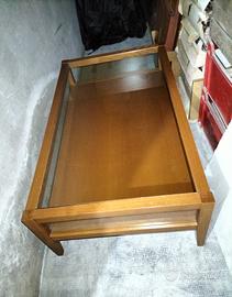 Massiccio e Robusto Tavolo Tavolino Vetrina