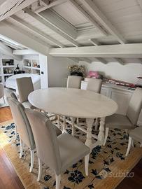 Tavolo bianco in legno - 8 sedie imbottite