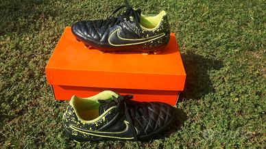 Scarpe calcio Nike in pelle