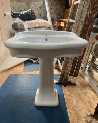 Lavabo a colonna