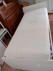 Letto, materasso e cuscino