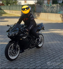 Yamaha R1 2006