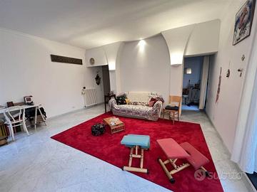 Appartamento di 78 m² con 5 locali e box auto a Ge