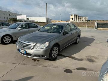 Mercedes-benz E 250 CDI BlueEFFICIENCY AMG Avantga