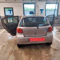 Yaris 1.0 per neo patentati