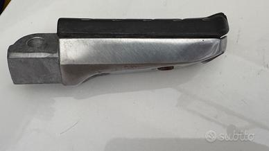 pedana sinistra  Scarabeo 100 4T E3 2010-2012