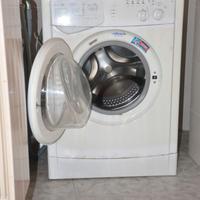 Lavatrice Indesit modello WIL66