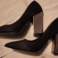 Scarpa donna con tacco nr.37