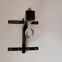 supporto da muro per Sacchi boxe e thai boxe 