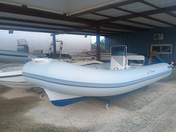 Gommone tecno 5 50 tubolari nuovi tappezzeria nuov