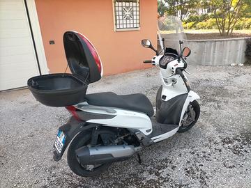 Scooter Kimco 300gt