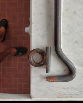 Gancio in ferro battuto